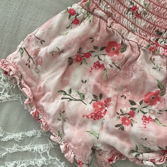 Baby Girls Romper. - Picture 3 of 5